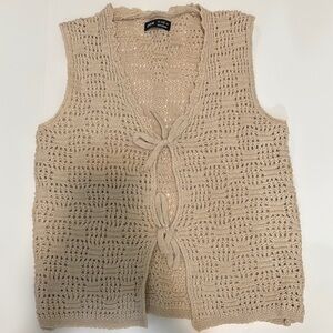 SHEIN Beige Crochet Vest Womens Small